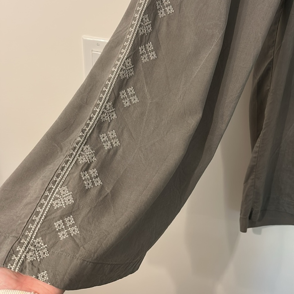 PUREJILL Embroidered Crop Wideleg Pants - Picture 2 of 6